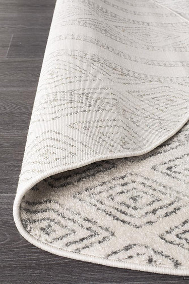 Tayen White & Grey Tribal Round Rug